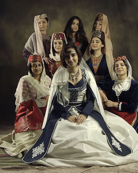 dating in armenian culture